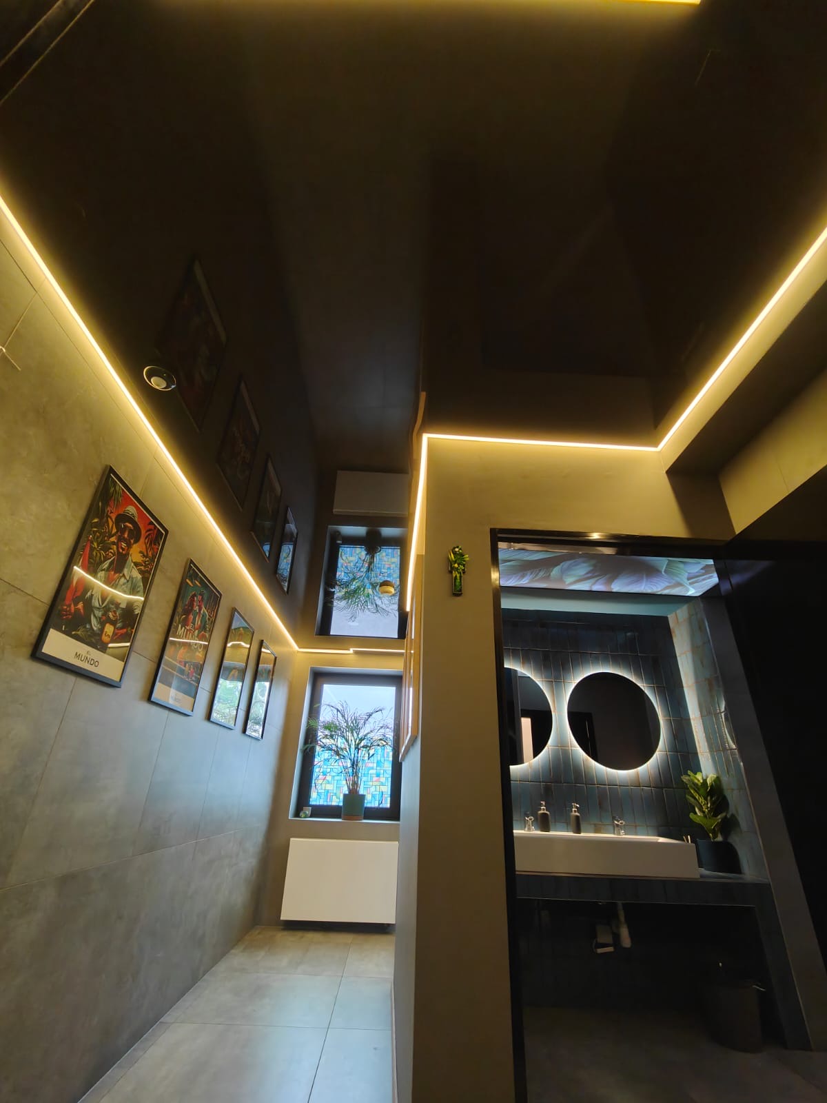 Sufit z oświetleniem LED