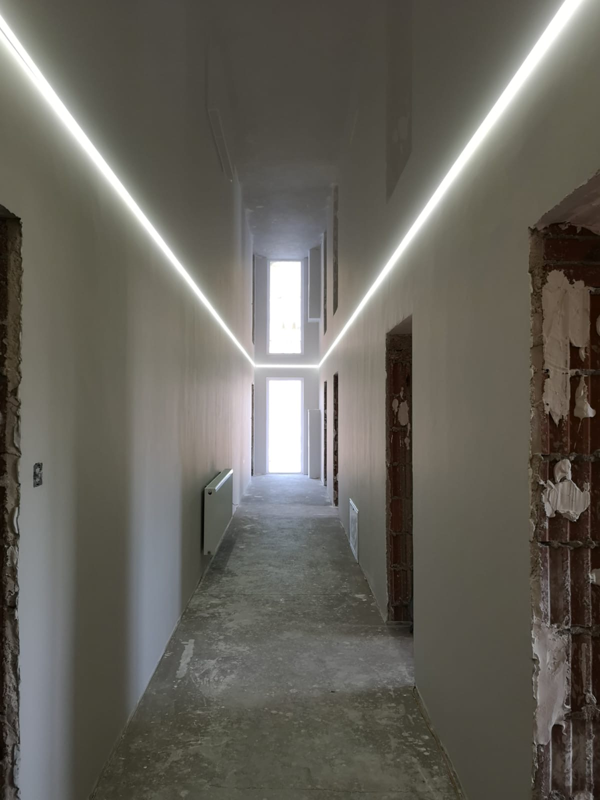 Sufit z oświetleniem LED