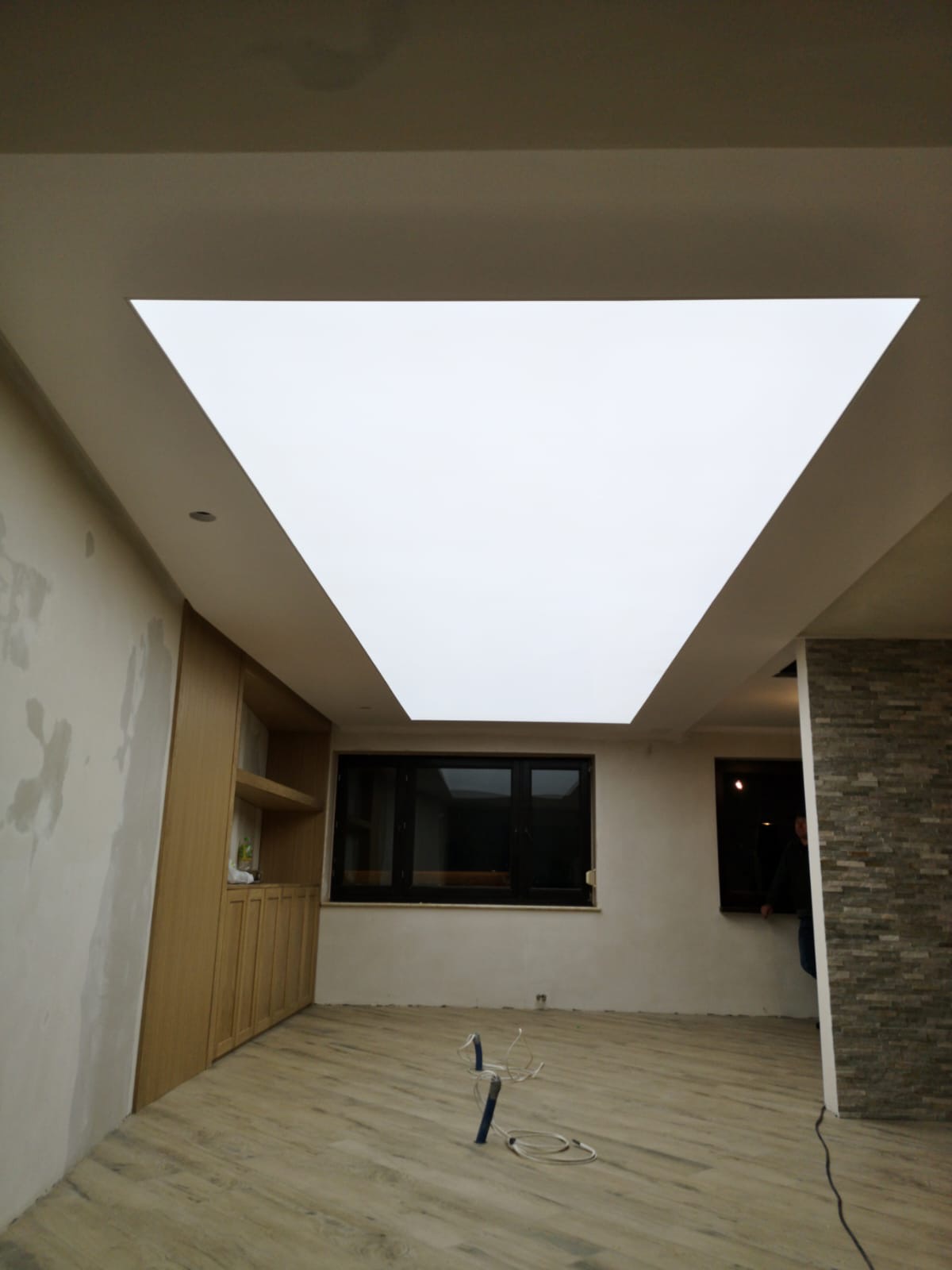 Sufit transparentny satyna mat